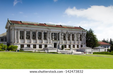 BERKELEY, CA/USA - JUNE 15: The University Library on the campus of the University of California, Berkeley is the fourth largest University library in the United States. June 15, 2013.