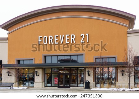 MAPLE GROVE, MN/USA - JANUARY 16, 2015: Forever 21 retail store exterior. Forever 21 is an American chain of fashion retailers with its headquarters in Los Angeles, California.