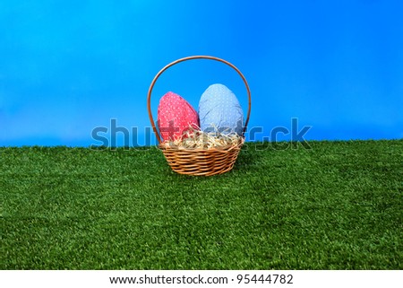 Easter theme: Easter eggs hunt