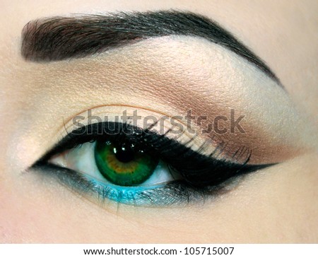 Eye make-up