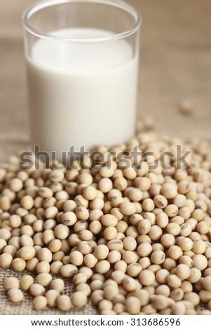 Soy milk and soy bean on jute cloth
