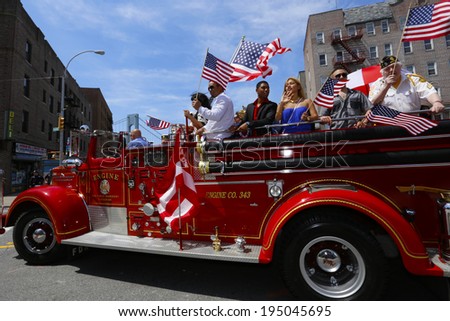 NEW YORK CITY - MAY 26 2014: The 146th annual King\'s County Memorial Day Parade, one of the nation\'s oldest, honored fallen & living veterans in the streets of Bay Ridge, Brooklyn. Vintage fire engine