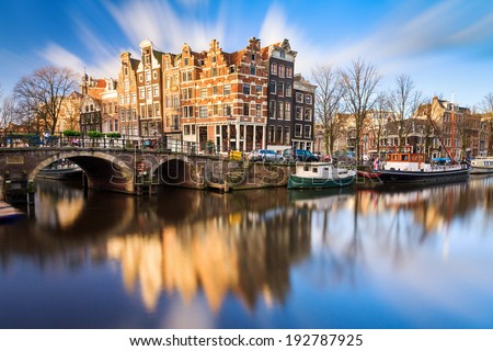 Beautiful image of the UNESCO world heritage canals the \'Brouwersgracht\' en \'Prinsengracht (Prince\'s canal)\' in Amsterdam, the Netherlands