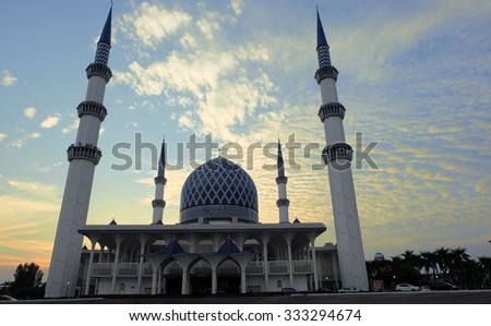 Masjid Sultan Salahuddin Abd Aziz Shah on Sunset