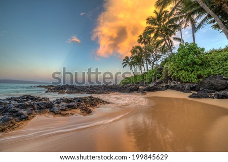 Secret Cove, Makena, Maui at sunrise