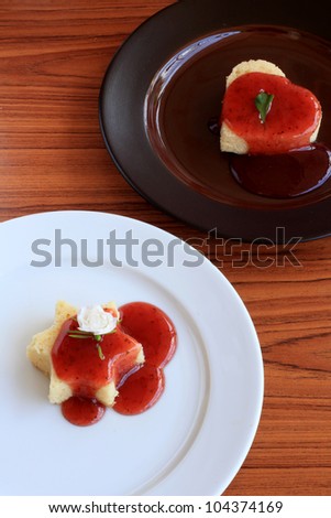 Butter cake and strawberry sauce