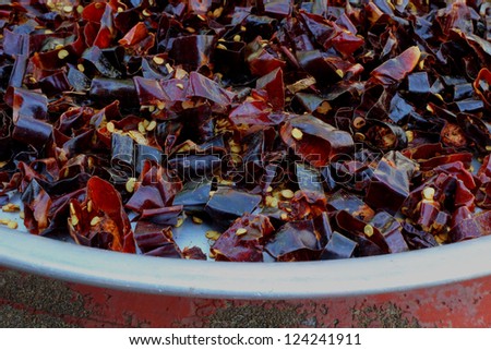 Dried chillies are many red pigments