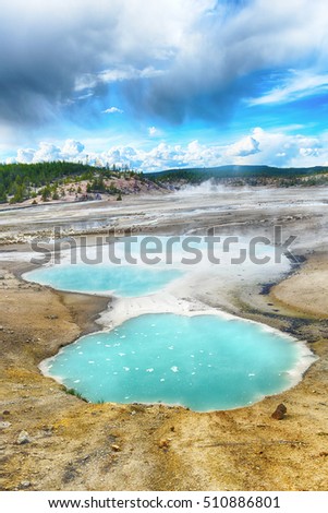 Turquoise pools in Norris Geyser Basin, Yellowstone National Park, USA Imagine de stoc © 