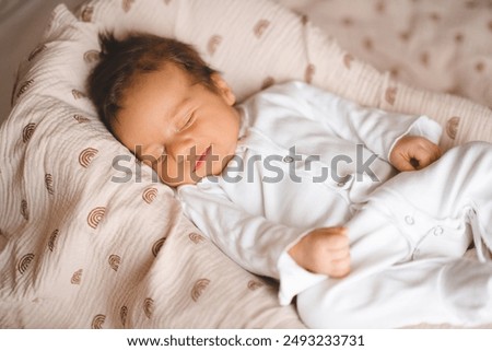 Similar – Foto Bild Baby schläft in Baby Holzbett für Neugeborene. Ein geräumiges, helles Zimmer mit einer Dattelpalme im Hintergrund. Raum kopieren