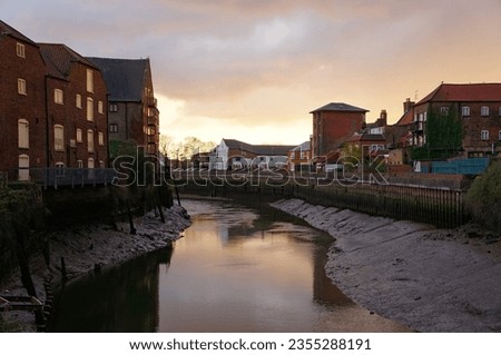 Similar – Foto Bild Flusswasser sickert durch die Blätter einer Pflanze