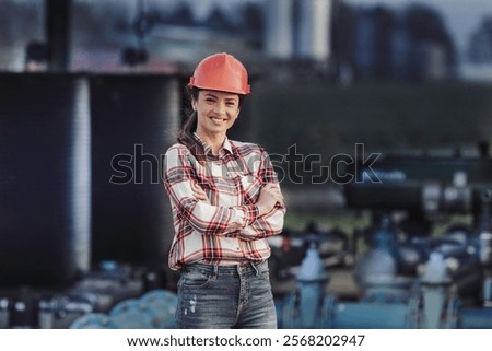 Similar – Foto Bild Bewässerungsanlage auf einem trockenen Feld in Alentejo, Portugal