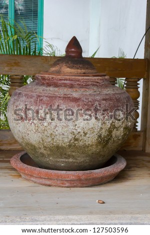Clay pot on drinking water is the Thai way of life.