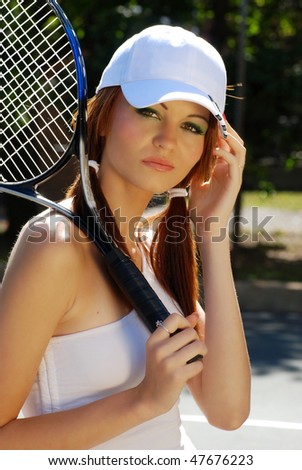 headshot of you woman tennis player