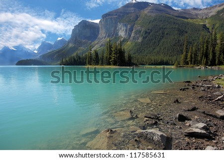 Spirit Island at Maligne Lake, Jasper Alberta