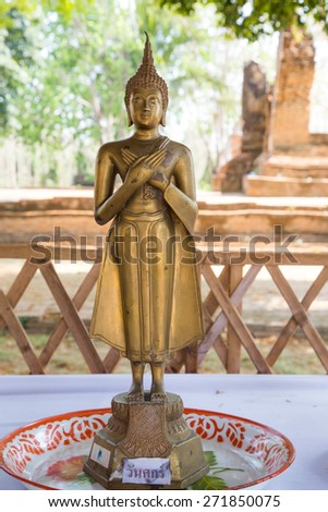 Attitude or Posture of the old golden Buddha in Thai Temple: Groan for Friday.