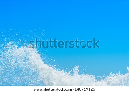 Sea gale producing of water splash .