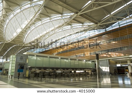 Counter and roof in San Francisco international airport