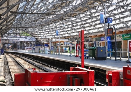 LIVERPOOL, UNITED KINGDOM - JUNE 11, 2015 - View along platform seven in Lime Street Railway Station, Liverpool, Merseyside, England, UK, Western Europe, June 11, 2015.