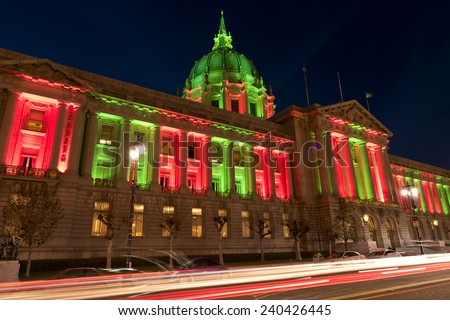 San Francisco City Hall in Christmas Green and Red Colors, Lights