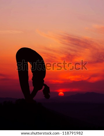The exercise of a woman's silhouette