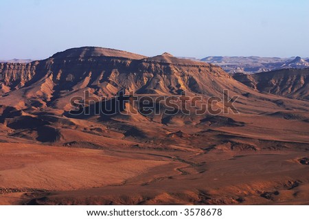 ?ind of mountains in desert