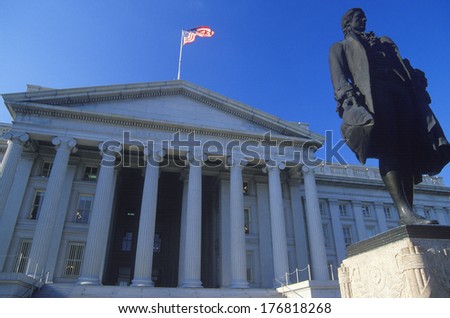 Statue of Alexander Hamilton in front of the United States Department of Treasury, Washington, D.C.