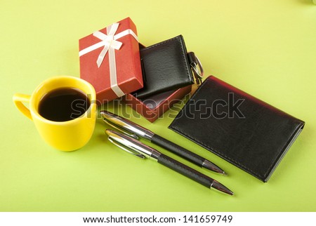 Coffee Leather wallet pens and leather key holder in a gift box