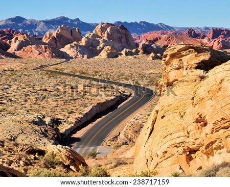 Highways and roads at the Valley of Fire / Winding Road