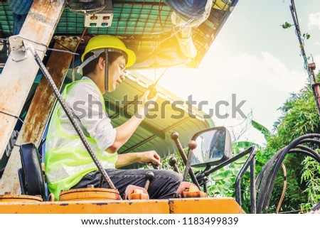 Kata Operator Excavator - Rahman Gambar