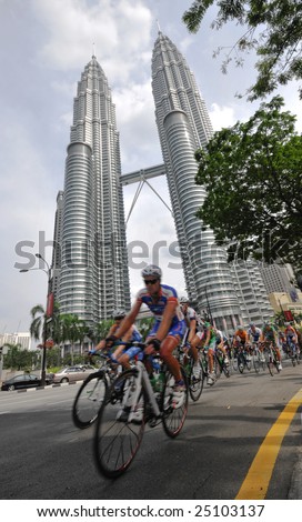 KUALA LUMPUR, MALAYSIA - February 15:  Cyclists pedal their way at the final stage of le Tour de Langkawi in Kuala Lumpur, Malaysia on February 15, 2009.