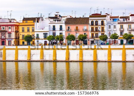 Houses Stores Restaurants River Guadalquivr Morning Reflection Houses Cityscape Seville Andalusia Spain.