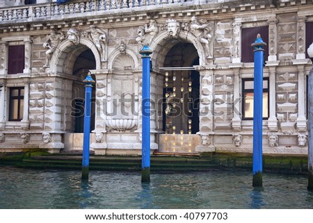 Grand Canal Blue Poles Reflections Stone Homes Statues Venice Italy
