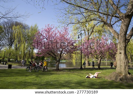 BOSTON,MASSACHUSETTS/US-MAY 6: Boston Public Garden with first signs of spring in Boston may 6 2015. Boston Public Garden is perhaps the main public park in the Back Bay area of Boston.