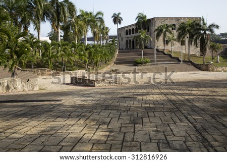 SANTO DOMINGO, DOMINICAN REPUBLIC/DOMINICAN REPUBLIC-SEPTEMBER 1: Plaza Espana and Alcazar de Colon (Diego Colon Palace) on sept 1 2015 in Santo Domingo. Dominican Republic