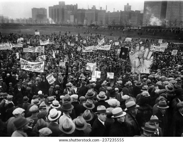 186 1930s Crowd Images, Stock Photos & Vectors | Shutterstock