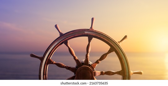 Ilustración 3D, ilustración de un volante de dirección del buque, comúnmente conocido como casco, al atardecer