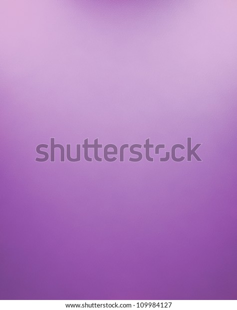 抽象的な紫の背景 明るい色のパステル または薄いロイヤルパープルの紙で かすかなビンテージグランジ背景テクスチャグラデーション 滑らかで柔らかい色あせたパンフレットのカバーまたは背景 のイラスト素材
