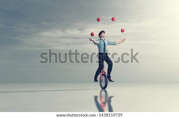 一輪車に乗ってボールでジャグリングする実業家 これは3dレンダリングイラストです のイラスト素材