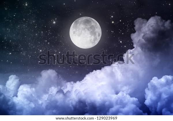 月と星で曇った夜空 のイラスト素材