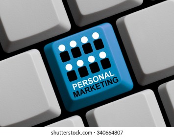 Computer Keyboard Showing Personal Marketing German