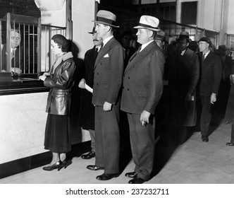 Detroit Workers Line Up At The New Chrysler Emergency Bank At Tellers Window Mayor Frank Murphy And KT.