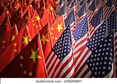 Wirtschaftshandelskrieg zwischen den USA und China, Partnerschafts- und Diplomatie-Konzept, viele amerikanische und chinesische Nationalflaggen zusammen, 3D-Illustration