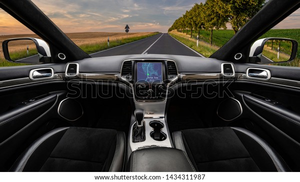 empty autonomous car going to the
destination according to navigation-3d
illustration