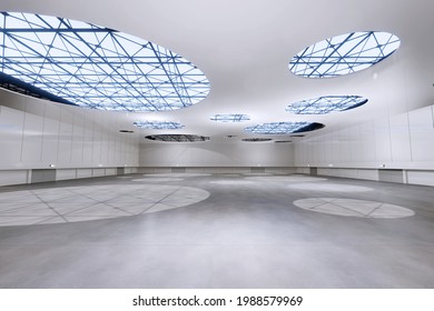 Empty exhibition center. backdrop for exhibition stands.sunlight.3d render.