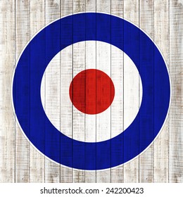 English Mod Target And Wood Background