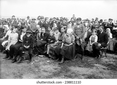 European Immigrants Arriving At Ellis Island, Ca. 1907