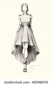 Pencil Fashion Sketches For Beginners - Draw-smidgen