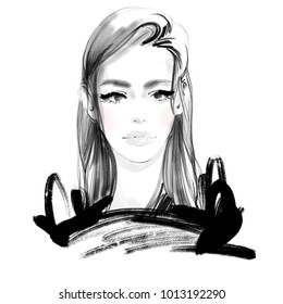 ファッション女性の顔のポートレート手描きの白黒の鉛筆のスケッチ 美しい女の子のイラスト リアルなモデルルックアート のイラスト素材 Shutterstock
