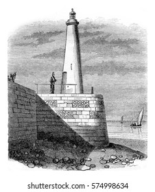 Fire tower Honfleur, vintage engraved illustration. Magasin Pittoresque 1842.
