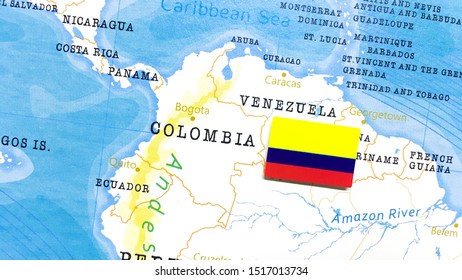Flag Colombia World Map Stock Illustration 1517013734 | Shutterstock